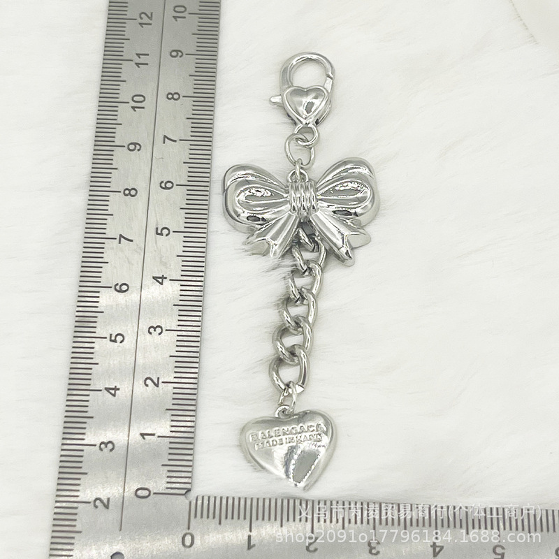 Korean Version Ins Sweet Girl Silver Alloy Heart Bow Chain Pendant Retro Girl Keychain Bag Pendant Korean Version Ins Sweet Girl Silver Alloy Heart Bow Chain Pendant Retro Girl Keychain Bag Pendant