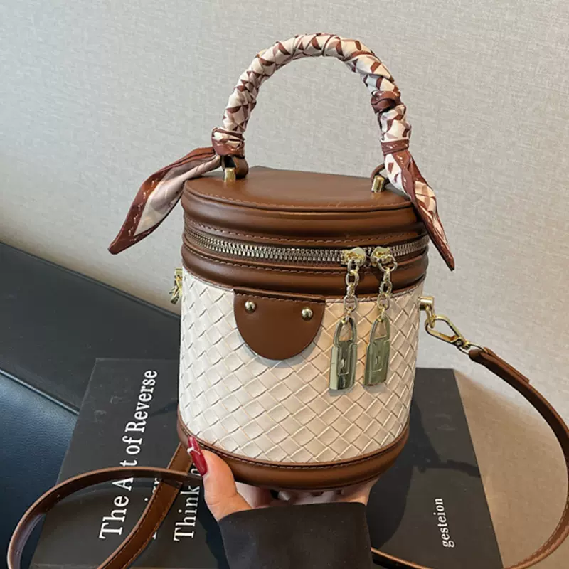 2025夏季新款洋气小包包女潮时尚百搭斜挎包高级感通勤轻奢单肩包