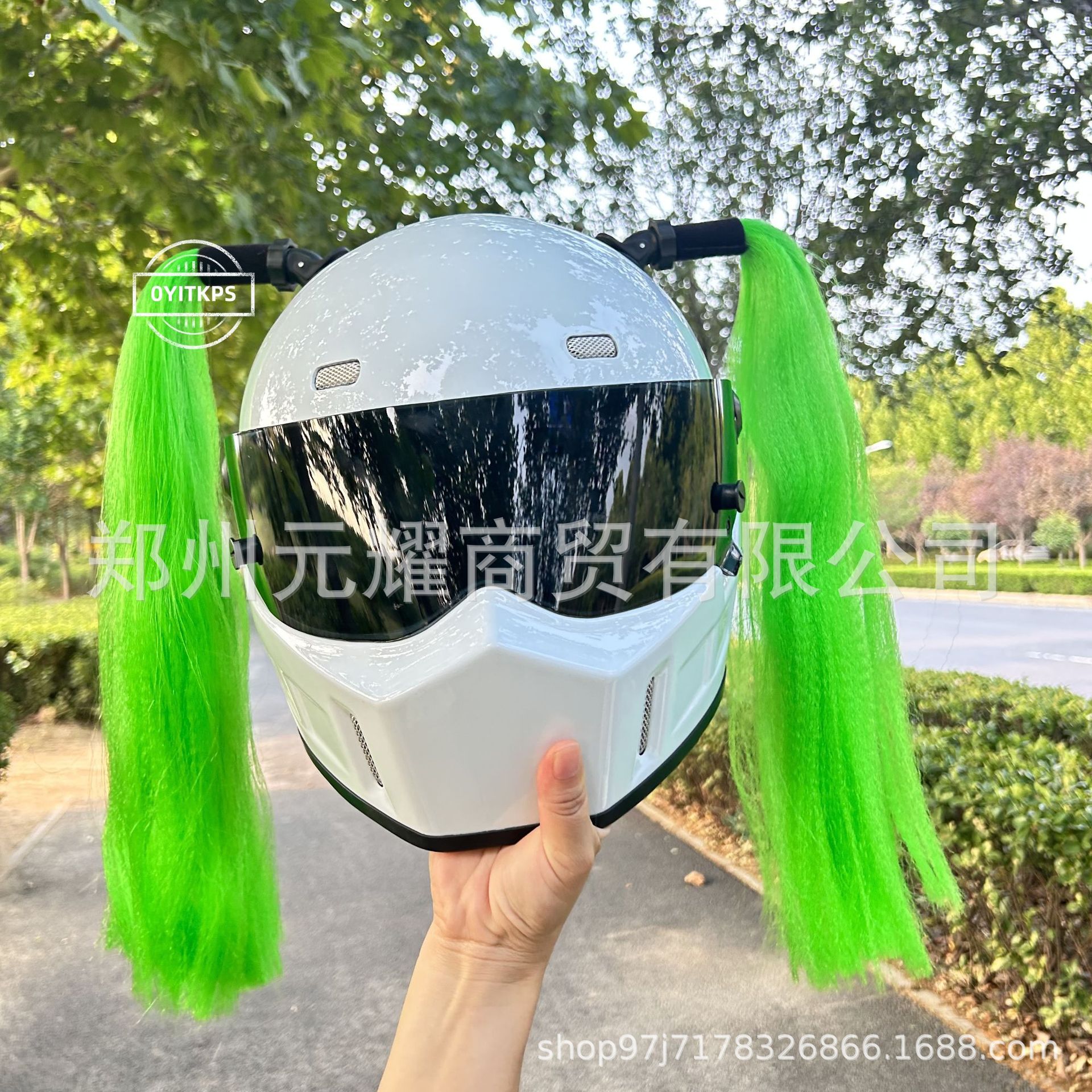 2 Helmet Dreadlock Ponytail Decorations with Large Suction Cups, Unisex, Suitable for Electric Vehicles and Motorcycles