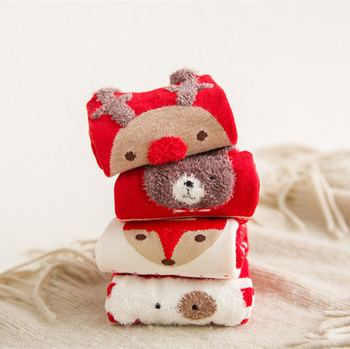 Autumn and winter red socks, ladies cartoon mid-calf Christmas socks, cotton women's socks, cute Japanese straight socks
