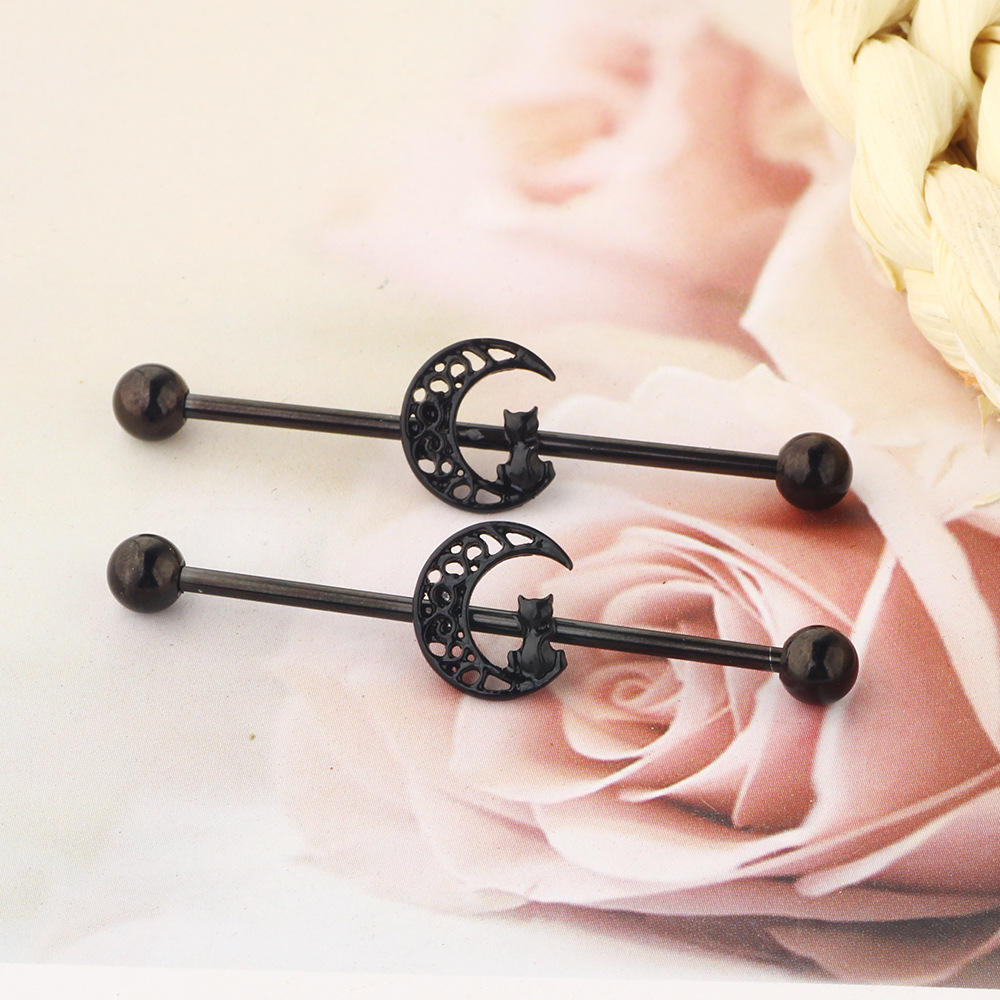 16G labret stud size and finish detail