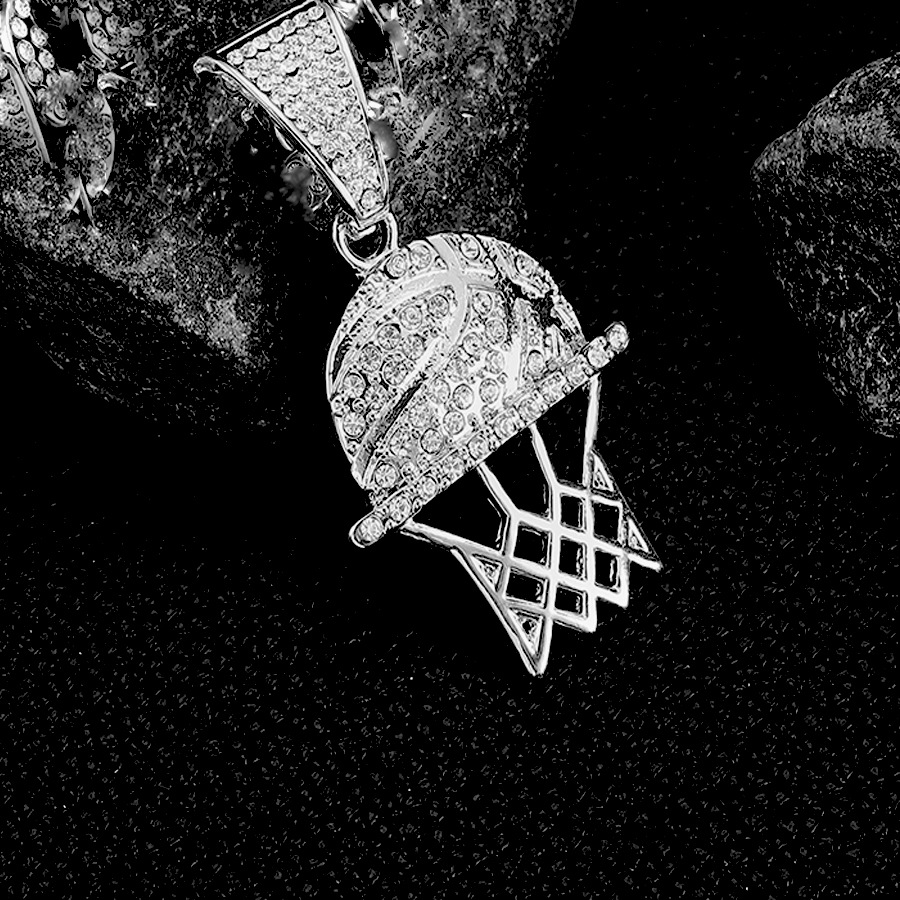 Europa y América de moda transfronteriza diamante hermoso colgante de baloncesto marco hueco Europa y América creativa joyería de moda deportiva