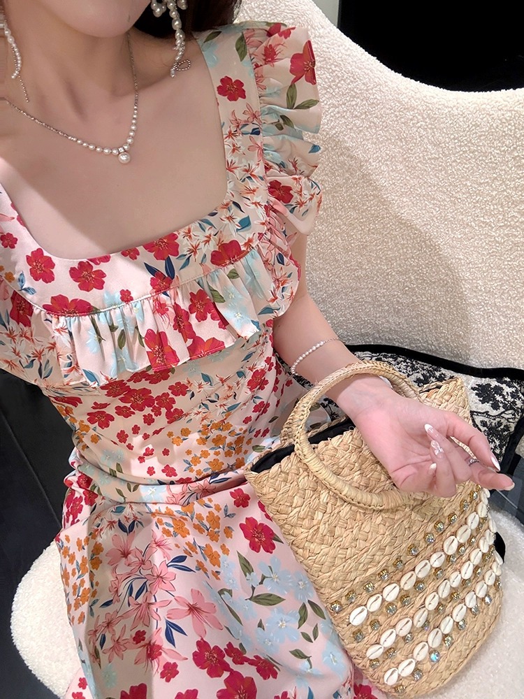 Váy liền cổ vuông bèo nhún hoa phong cách Pháp — màu sắc