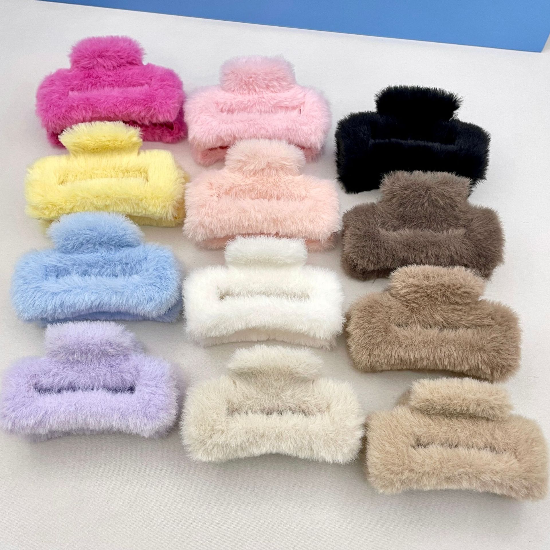 Oufeirle Autumn and Winter Square Plush Hair Clip Large Handmade Rabbit Fur Shark Clip Fluffy Hair Bun Clip Hair Accessory