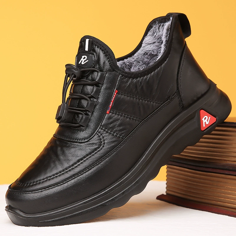 Зимние мужские тканевые туфли в стиле старого Пекина, хлопковые туфли с дополнительным флисом и утеплением, «папские» туфли для людей среднего и пожилого возраста, теплые и нескользящие хлопковые туфли для пожилых людей.