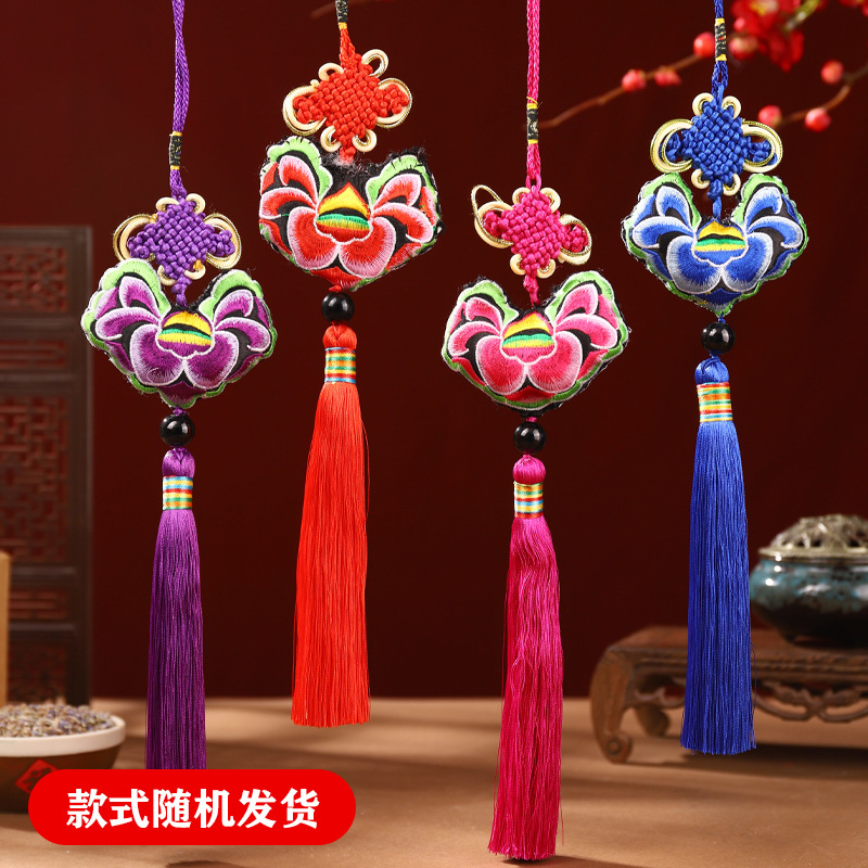 Bolsita bolsita bolsita bolsa vacía estilo antiguo chino coche de alta gama osmanthus perfumado colgante bolso Hanfu hecho a mano bordado