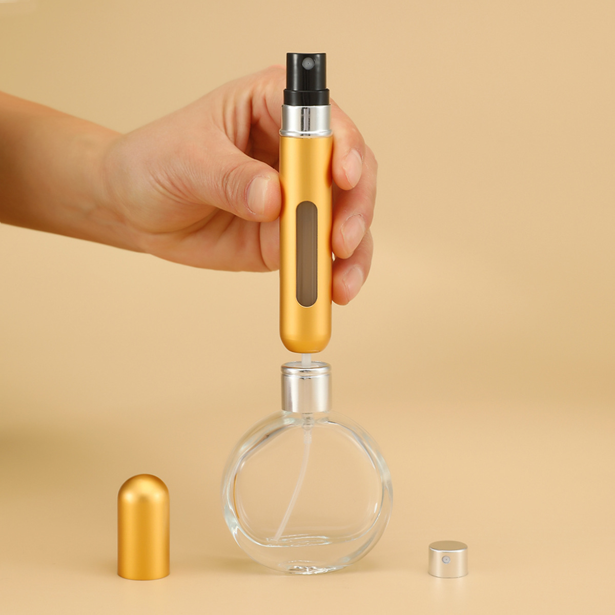 Perfume sub-botella inferior de llenado 8ml botella vacía botella de plástico de llenado inferior botella de spray portátil de viaje cosméticos sub-botella en stock