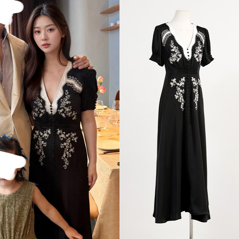 [现货]朱珠同款黑色修身长款连衣裙女夏轻奢时尚重工刺绣钉珠裙子