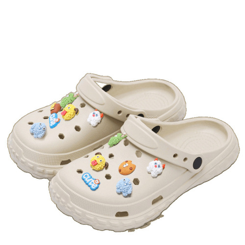 New style beach NIS hole shoes for women—non-slip, odor-resistant, with a “stepping-on-poop” feel; closed-toe slippers for women, perfect for summer outdoor wear.