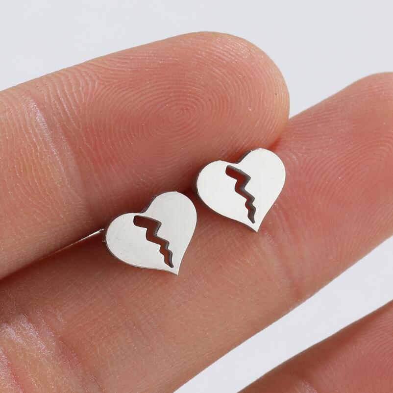 Fashion Heart Shape Titanium Steel Ear Studs Plating No Inlaid Stainless Steel Earrings