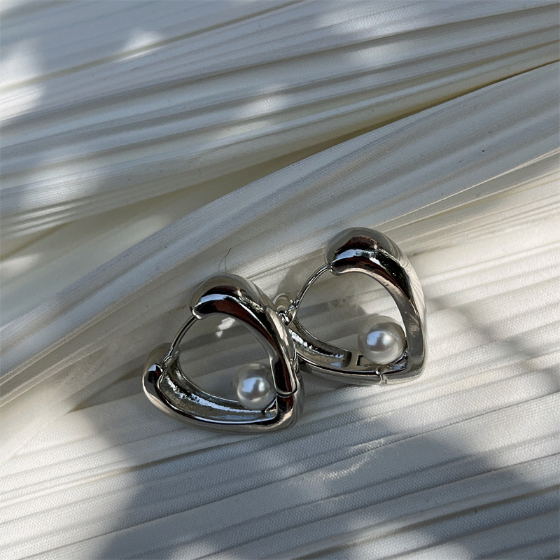 Fashion Heart Shape Copper Plating Earrings 1 Pair