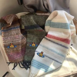 围巾;成人帽;丝巾