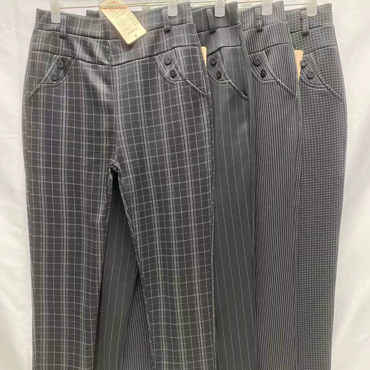 Средние и пожилые мамы одеваются в клетчатые брюки осенние средние толстые брюки с высокой талией свободные прямые брюки мама в полоску