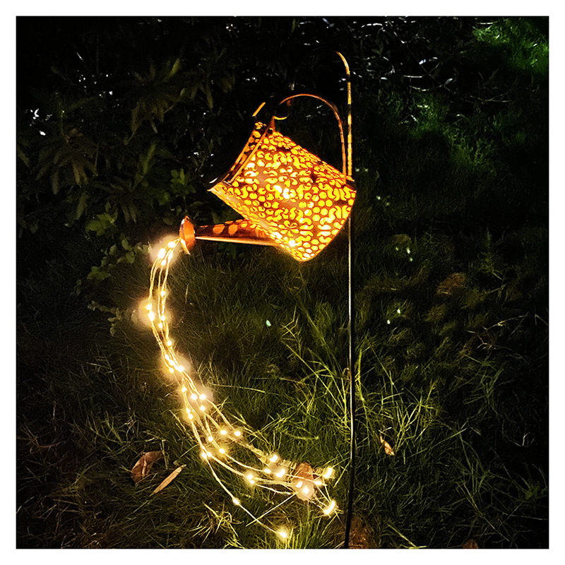 热销太阳能镂空洒水壶 户外庭院装饰景观灯 铁艺牧羊勾地插灯推荐