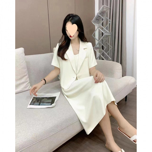 2025 fashionable new all-matching solid color collar all-matching suspender skirt + loose short-sleeved suit coat two-piece women's trend