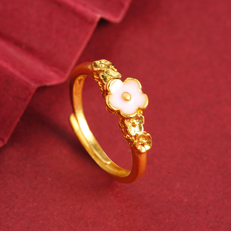 Anillo de oro de arena flor de moda de verano de alta calidad sensación ligera de lujo anillo de mujer no se desvanece joyería al por mayor
