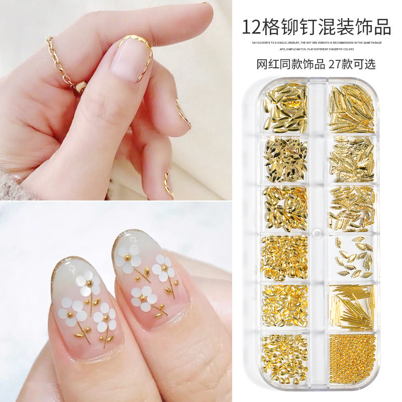 Nuevo estilo clavo remache joyería caja larga mixta japonés clavo Rosa oro metal estrella Luna hueco parche de uñas image 1