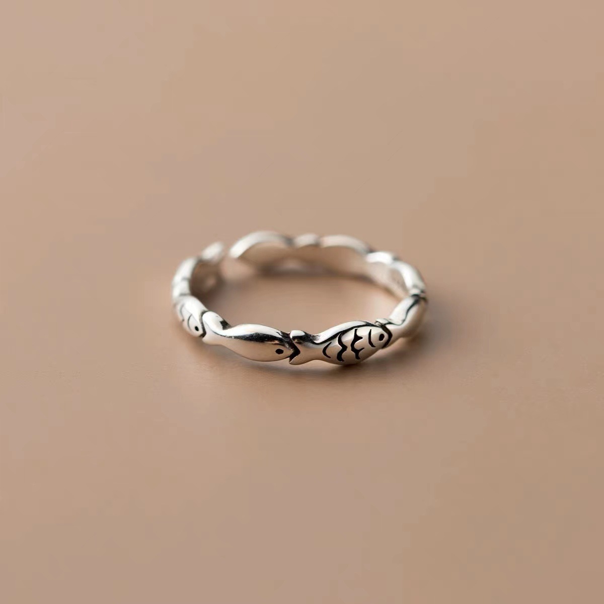 Copper retro fashionable brand ring