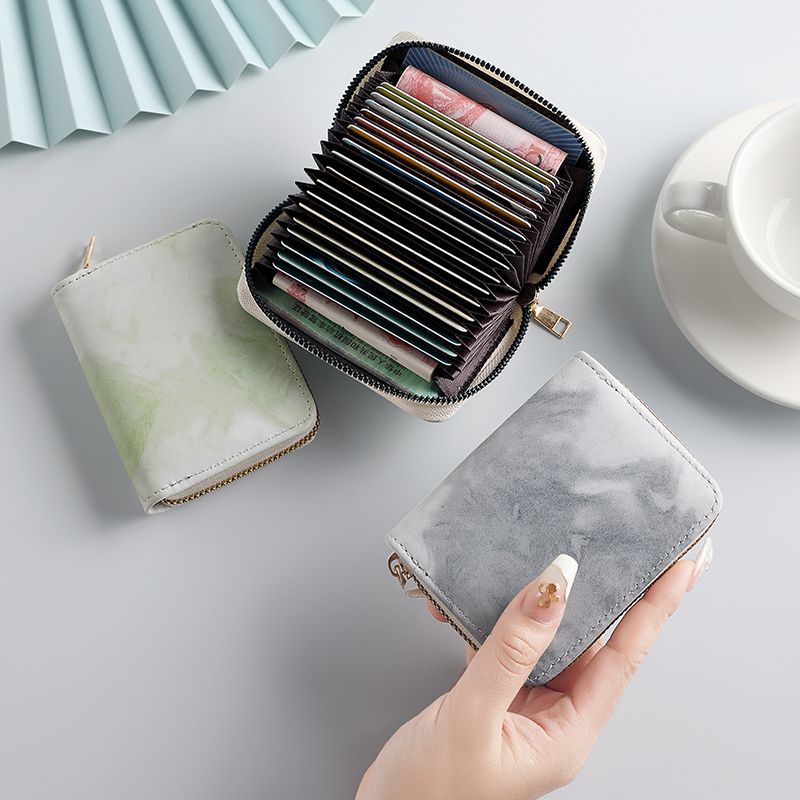 Bolsa de tarjetas para mujeres compacta multi-tarjeta de gran capacidad anti-damagnetizado anti-robo cepillo coreano ins licencia de conducir encantadora coreana ultra delgada