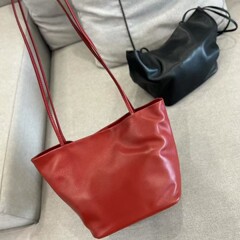 秋冬爆款极简风羊皮托特包休闲百搭单肩腋下水桶包2025跨境女包