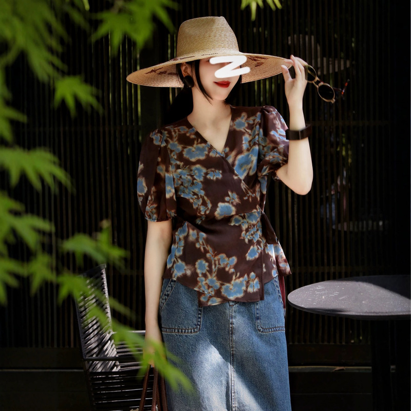 2026 Copper Ammonia Silk Plant-Dyed Printed Wrap-Around Tie Design Top with a Slimming Effect and Strong Fit, V-Neck Shirt