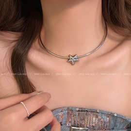 choker字母星星金属项圈女个性简约气质百搭项链高级感颈链配饰品