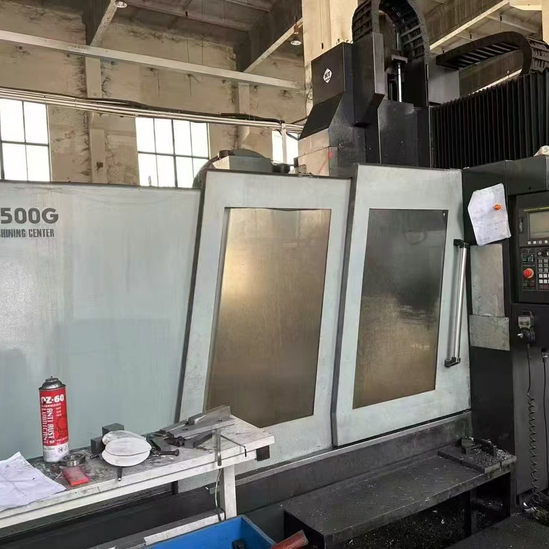 转让二手海天HTM-1500G龙门加工中心主轴转速6000刀库:24把