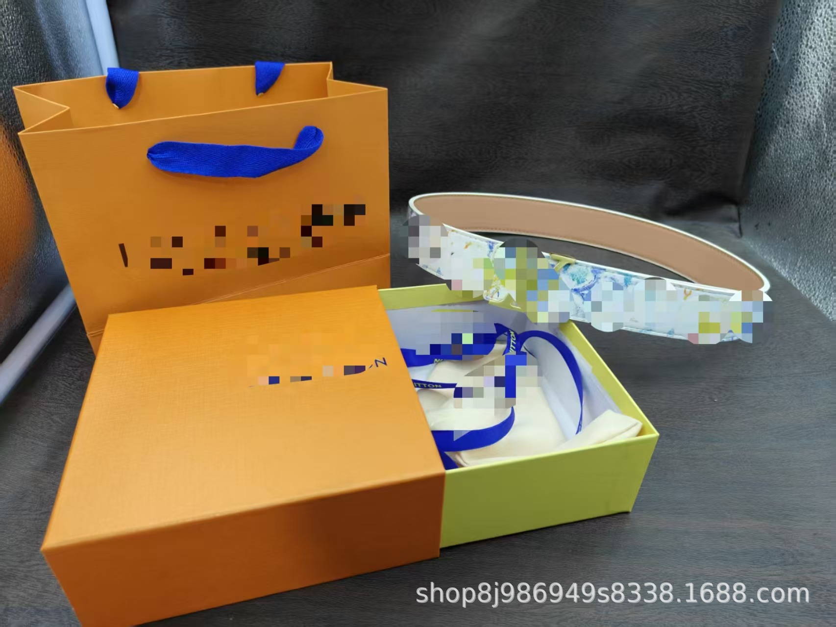 White graffiti gold buckle