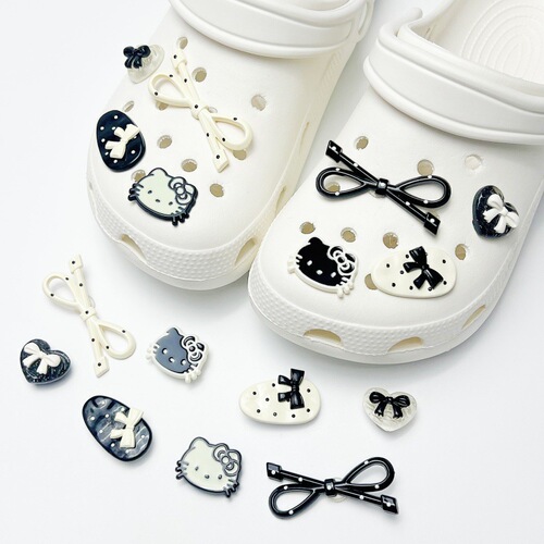 Bestselling shoe accessories black and white polka dot bow cat decorations DIY materials wholesale