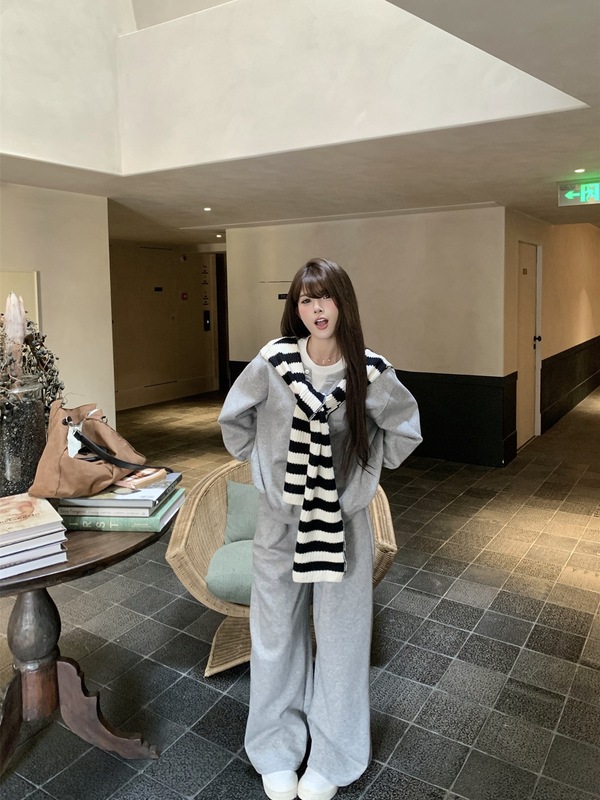 休闲套装拼接假两件长袖卫衣条纹披肩女秋季灰色运动阔腿裤三件套|undefined