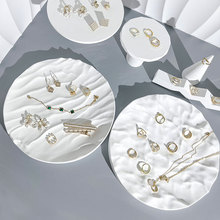 ���չ�� ins�Lʯ���бP��ָ���h����Ʒ�������չʾ�������C�A