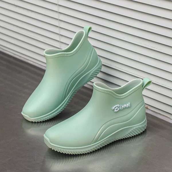 New Couple Rain Shoes Men's and Women's Adult Waterproof Rain Boots Low-top Non-slip Wear-resistant Rubber Shoes fleece-lined Low Short Tube Water Boots