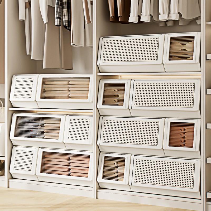 Clothes storage cabinet