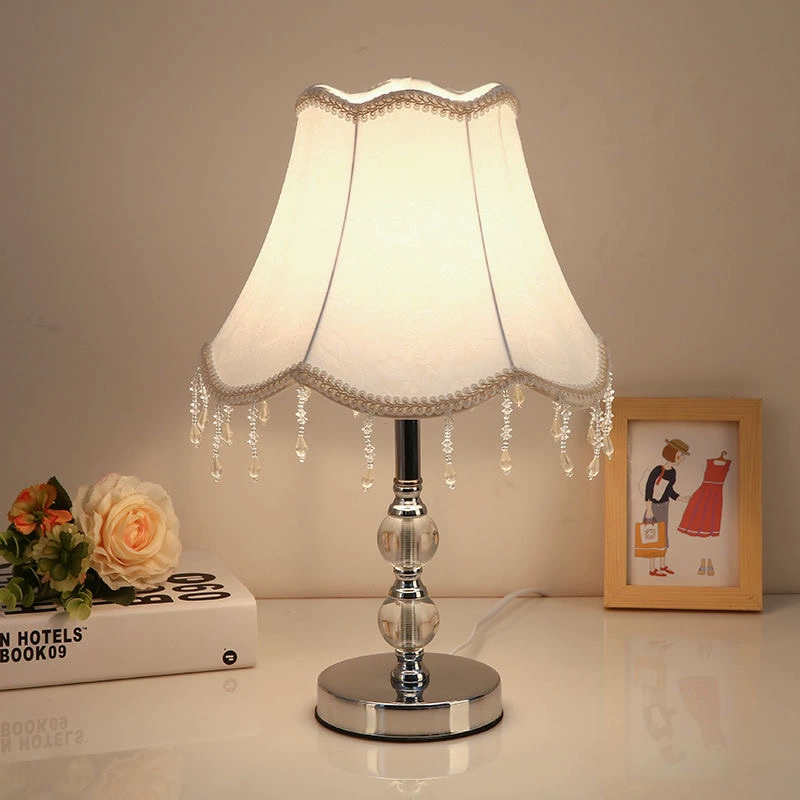 Creative table lamp for bed, energy-saving modern and minimalistic night light for breastfeeding, remote control