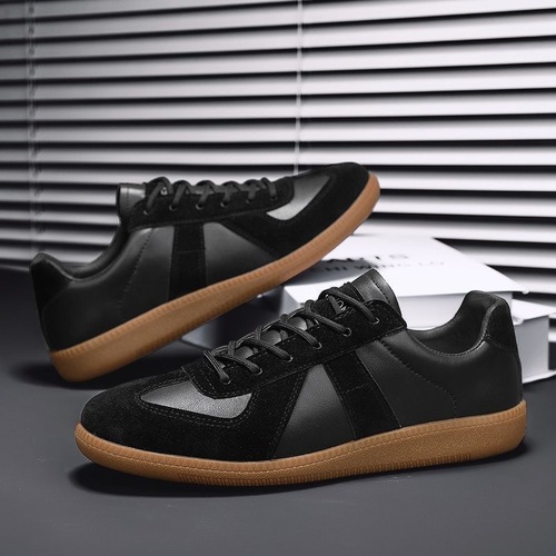 Men's breathable sports casual retro desert boots work office kitchen non-slip waterproof safety shoes