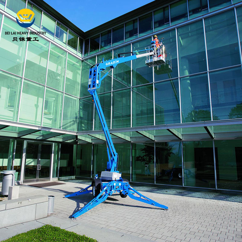 拖车式曲臂升降机 8-25米高空作业车厂家360度旋转曲臂升降平台