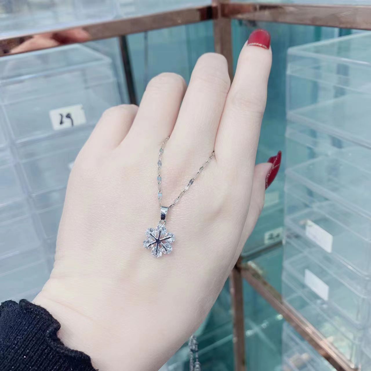 C6026408C87A93035942BD3E8B9951