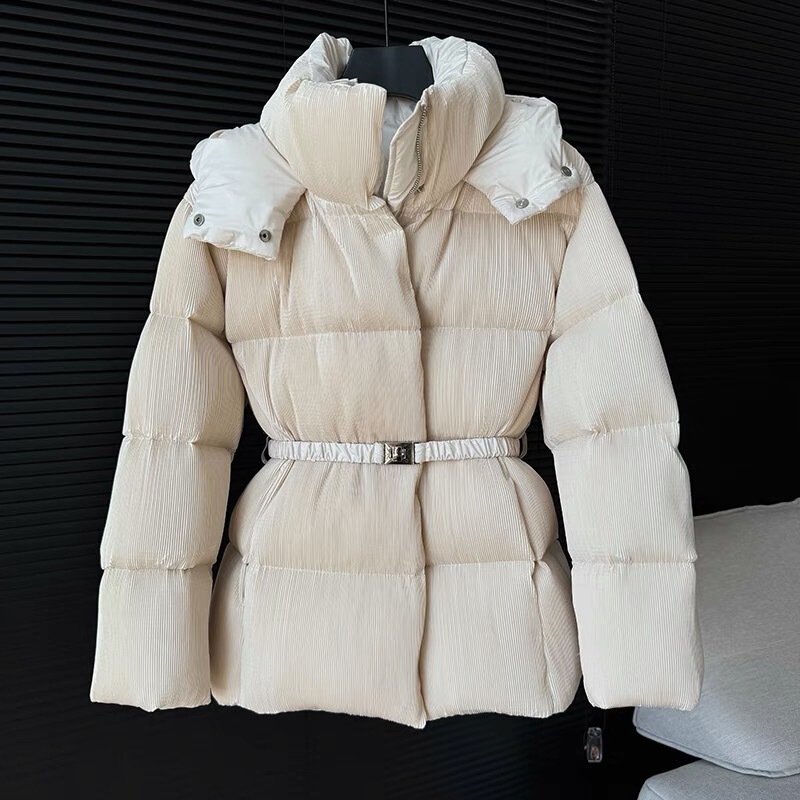 高品质羽绒服女短款收腰褶皱加厚修身显瘦90白鸭绒时尚大牌新款冬|undefined