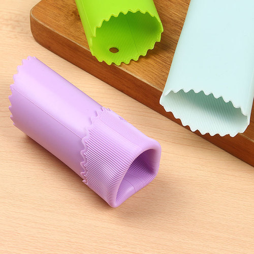 Kitchen tools household manual silicone garlic peeler garlic peeler garlic peeler food grade silicone factory