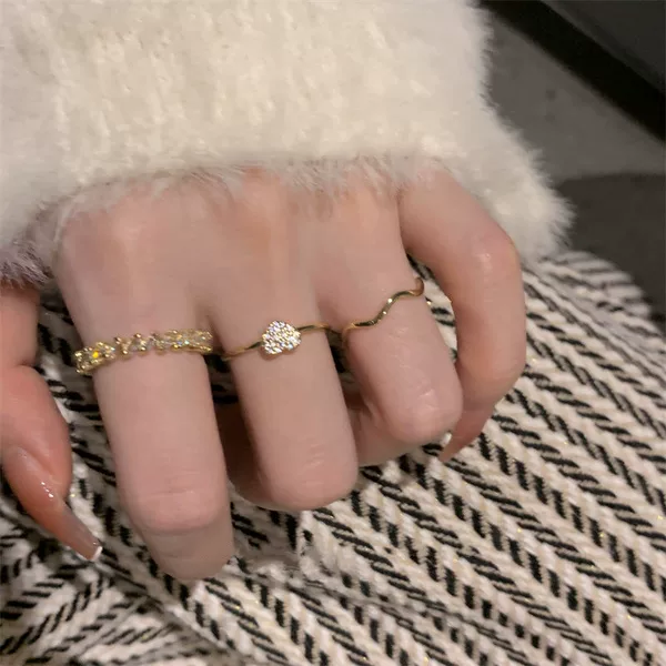 Make your hands look fine ~ three-piece love ring set for women ins light luxury super flash exquisite ring open girl temperament