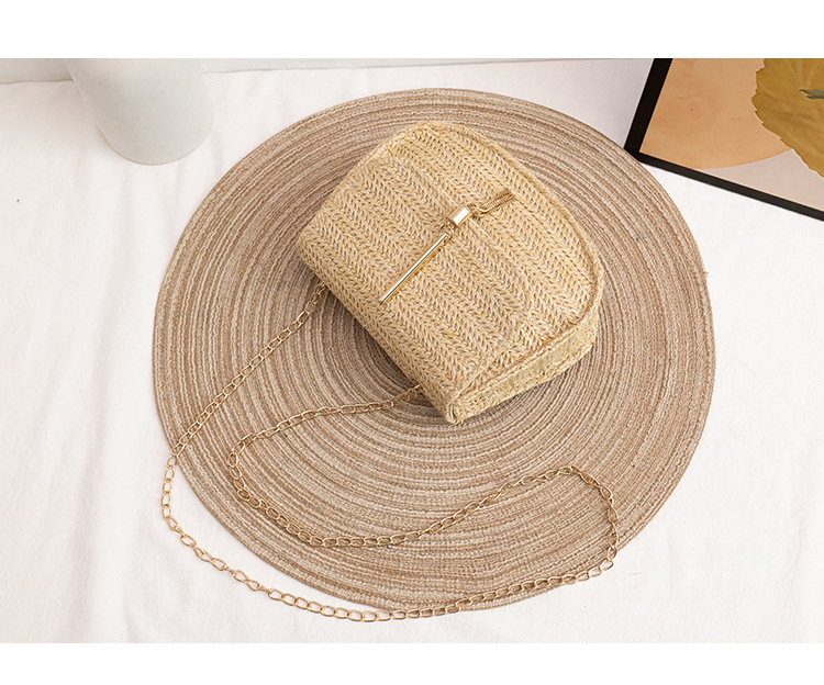 Women's Medium Straw Solid Color Vacation Weave Square Magnetic Buckle Straw Bag display picture 3