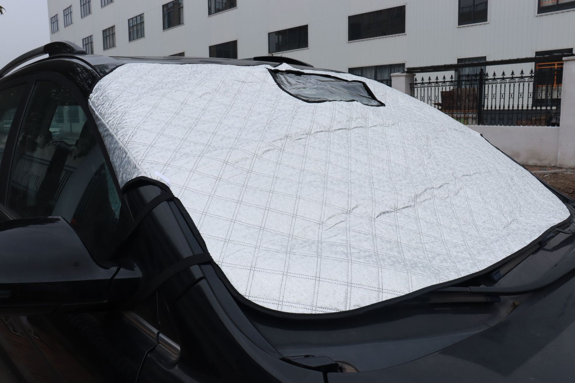 Cross-border window snow shield, front windshield ultrasonic perforated recorder, insulated snow cover, sun protection, thickened car sunshade