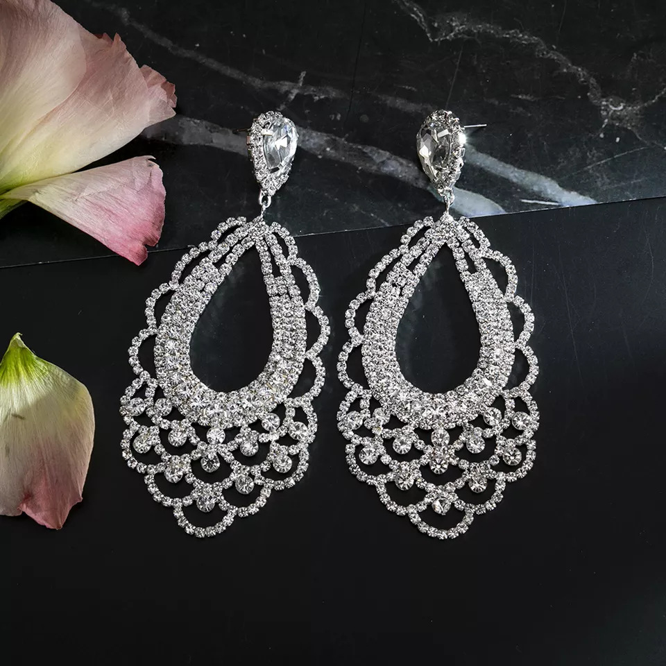 Fashionable elegant chain