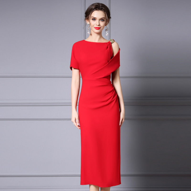 Zhilì's Stunning Dress for Important Occasions, Women's Summer 2026 New Style, Off-Shoulder Red Long Banquet Light Gown Dress Zhilì's Stunning Dress for Important Occasions, Women's Summer 2026 New Style, Off-Shoulder Red Long Banquet Light Gown Dress