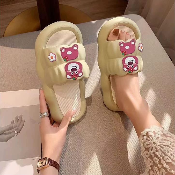 Сандалии-slip женские милые клубничка-медведь, дезодорированные, без шнурков, размеры 36–41