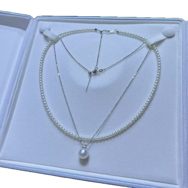 Organic necklace from pearl