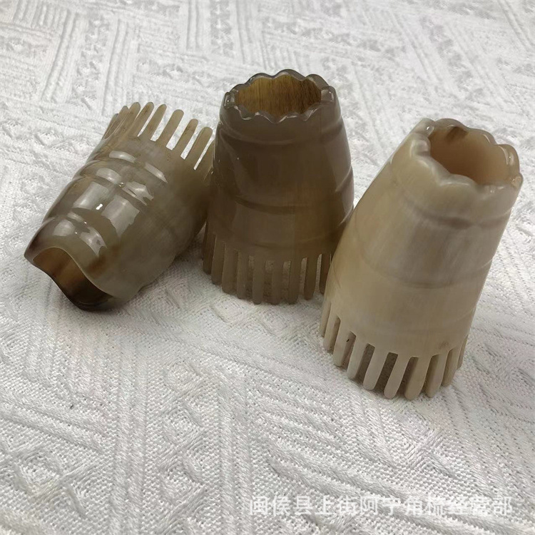 Natural Horn Comb Short Massage Comb with Gua Sha Comb Head Therapy Tool Under 10cm overview