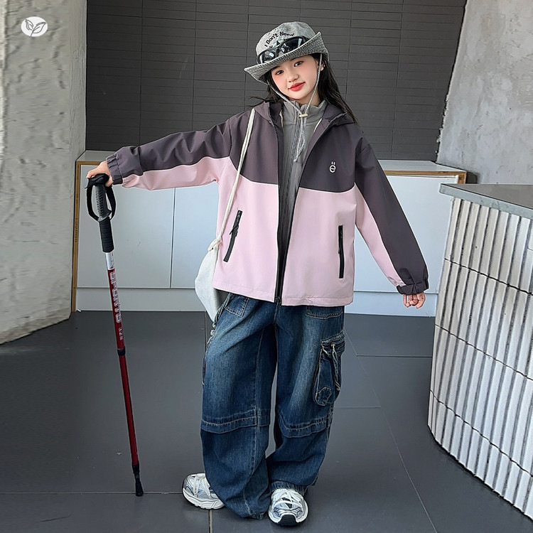 女童冲锋衣2025秋季新款中大童刺绣夹克衫连帽开衫休闲登山服春秋|undefined