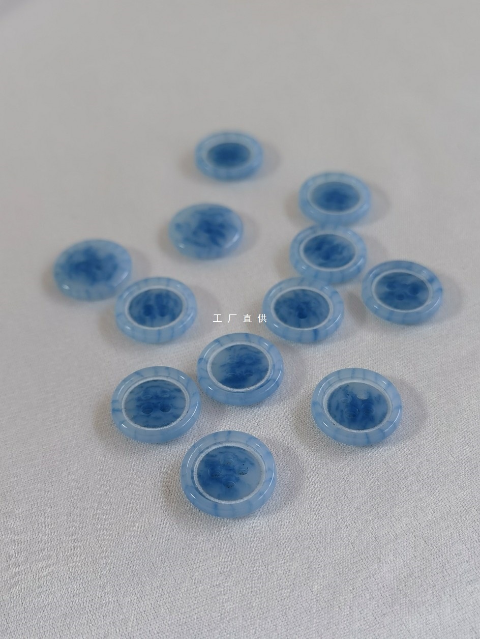 批发《蔚蓝海岸》香港尿素纽扣～服装衬衫纽扣、辅料配件