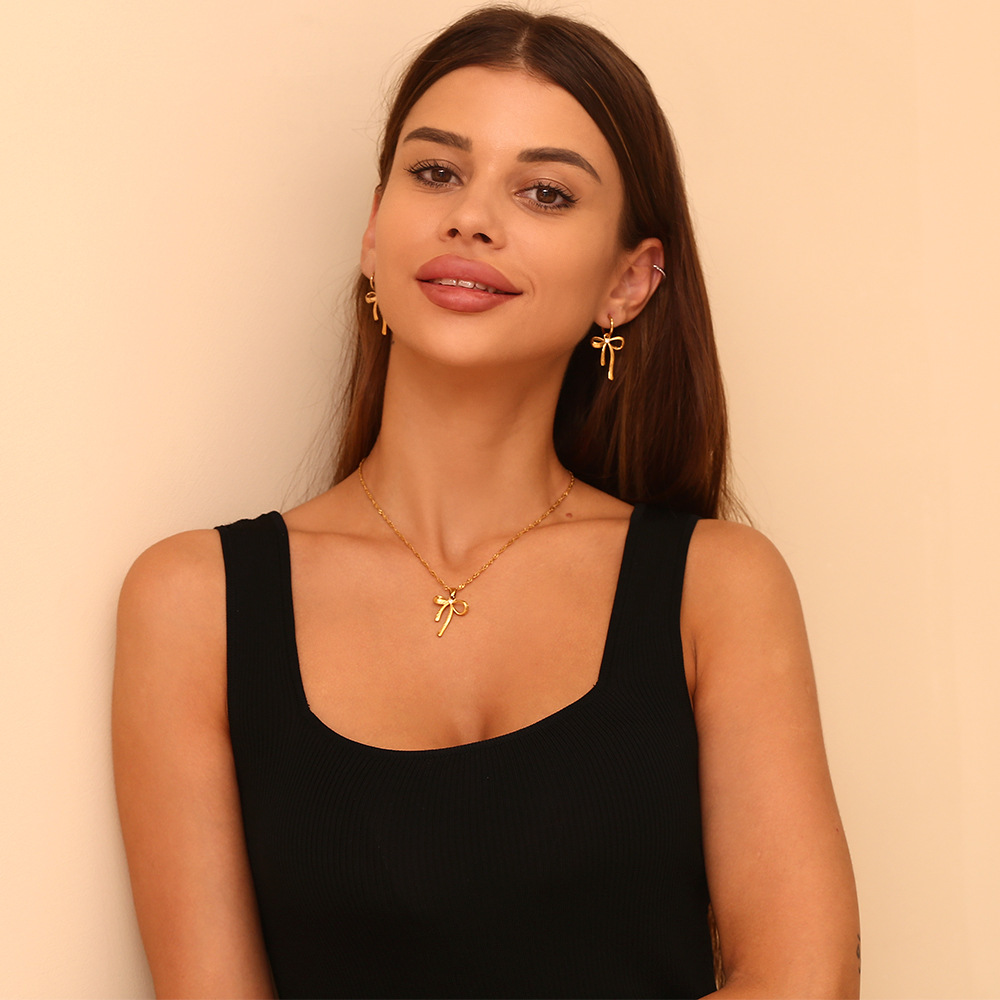 Model Show Stainless Steel Diamond Bow Jewelry